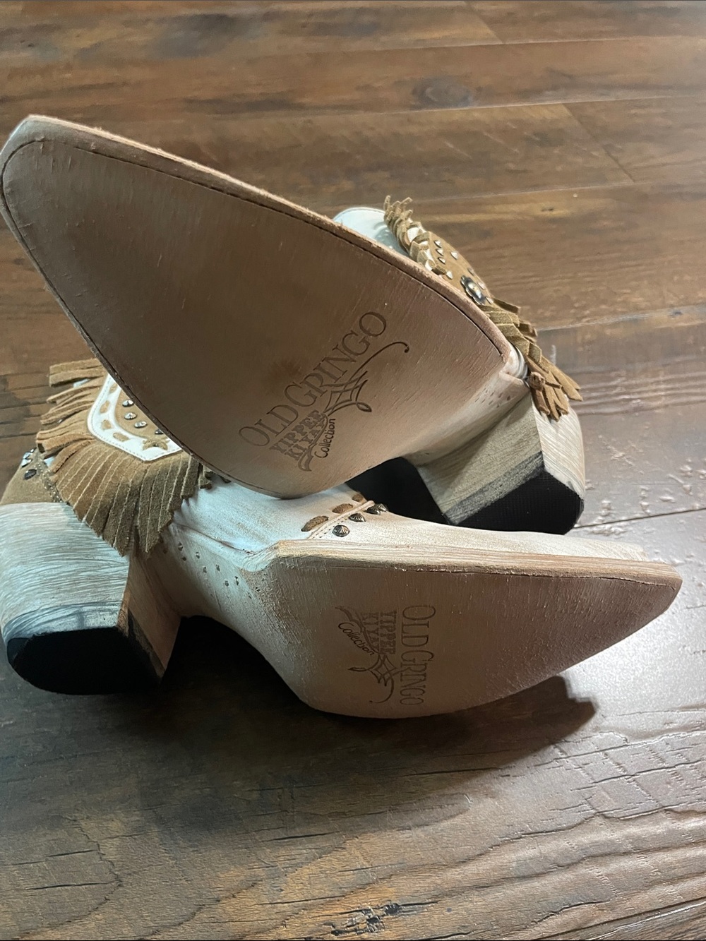 Old Gringo White Fringe Studded Western Ankle Boots - Picture 2 of 4